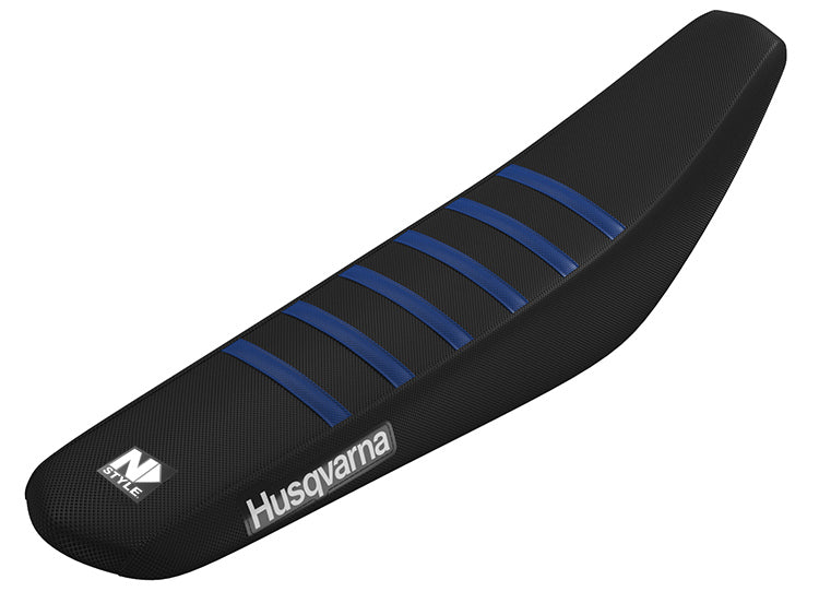 HUSQVARNA TEAM ISSUE GRIP SEAT BLACK SIDES/ BLACK TOP/ 6 HUSQ BLUE RIBS
